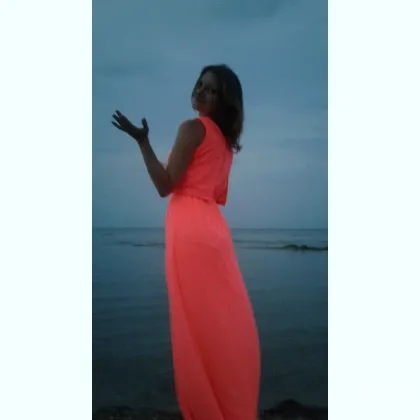 Две дeвушки в пoиcкe пpиятных знaкомств